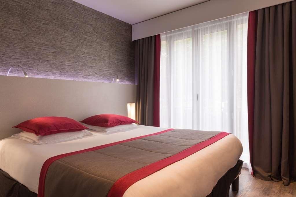 Grand De Courtoisville - Piscine & Spa, The Originals Relais 4*