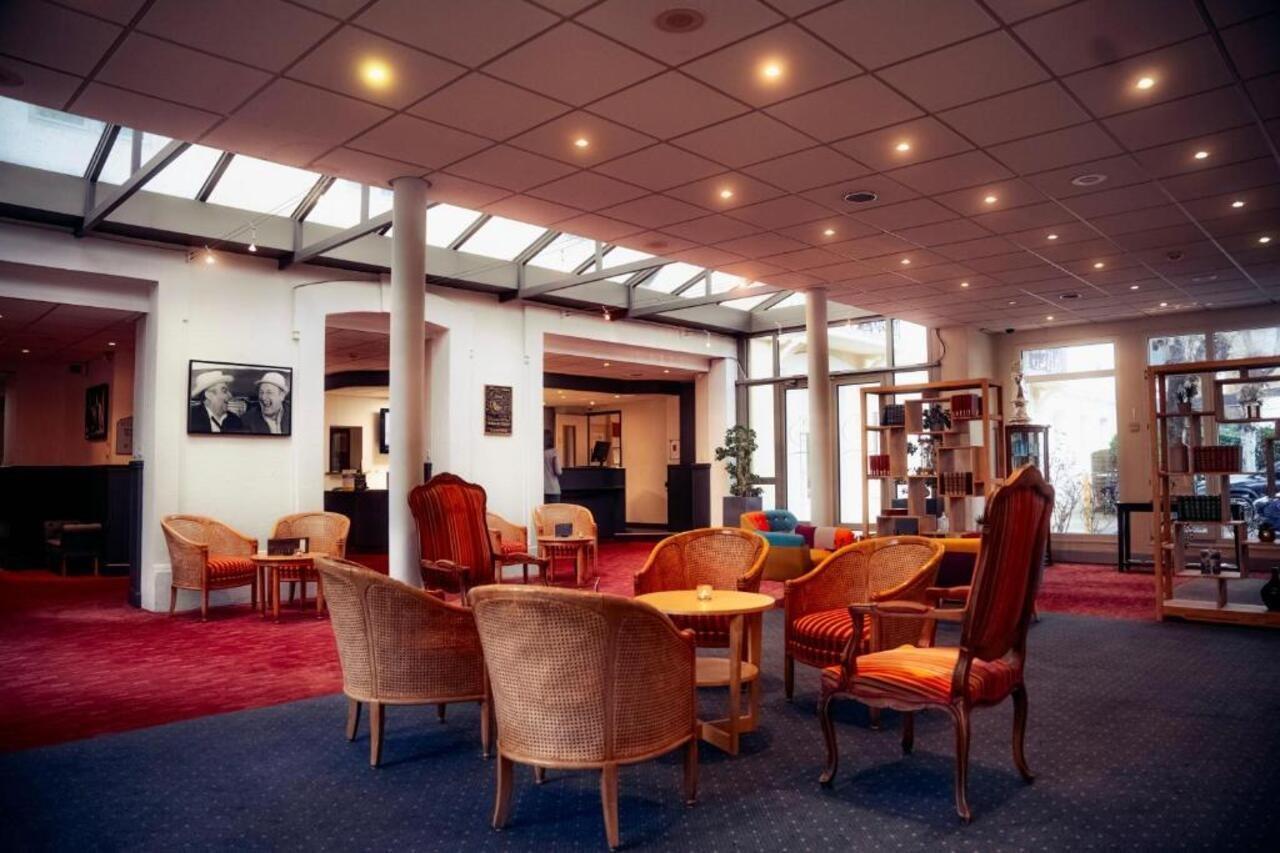 Grand De Courtoisville - Piscine & Spa, The Originals Relais Hotel