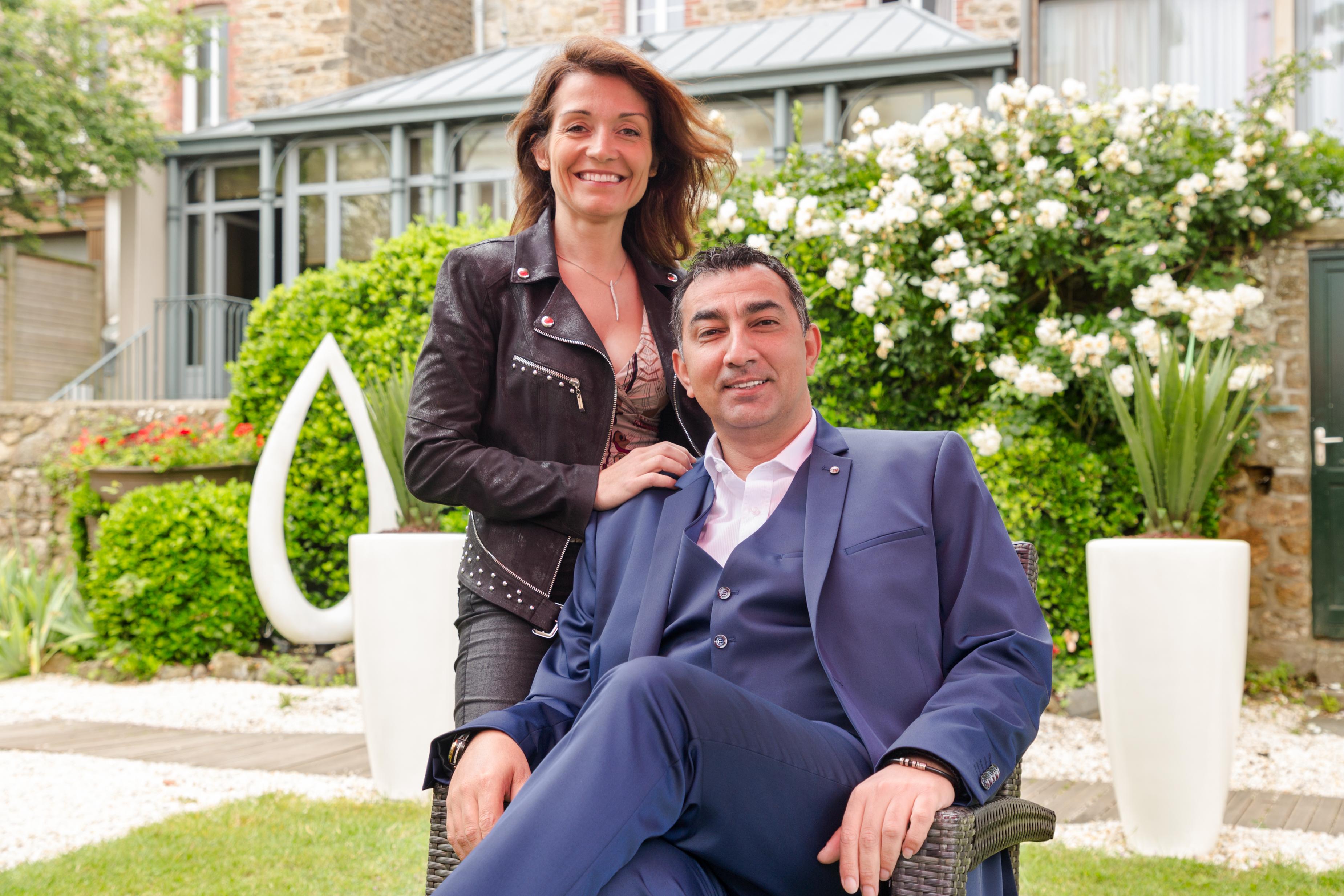 Grand De Courtoisville - Piscine & Spa, The Originals Relais