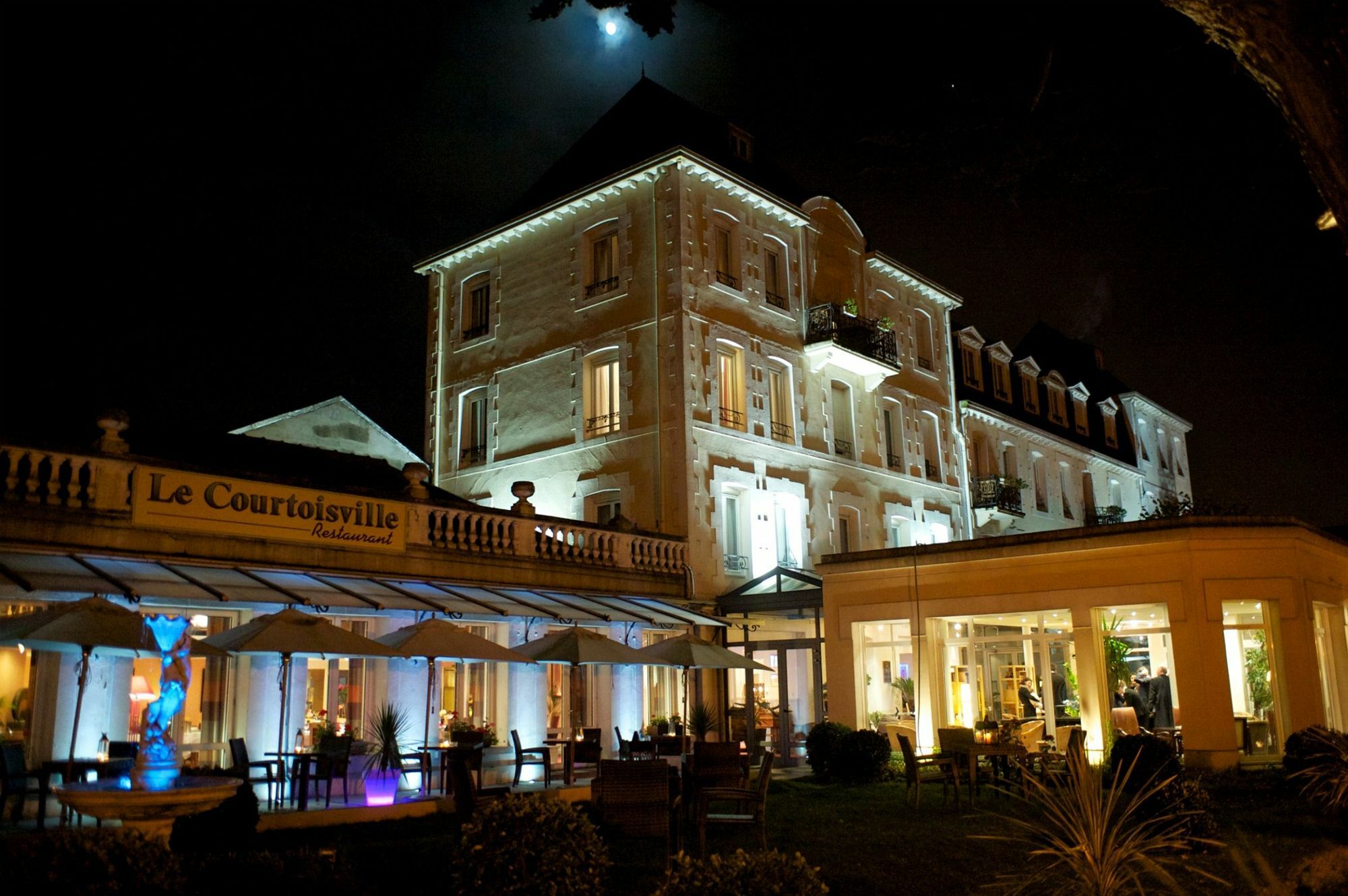 Grand De Courtoisville - Piscine & Spa, The Originals Relais Saint-Malo